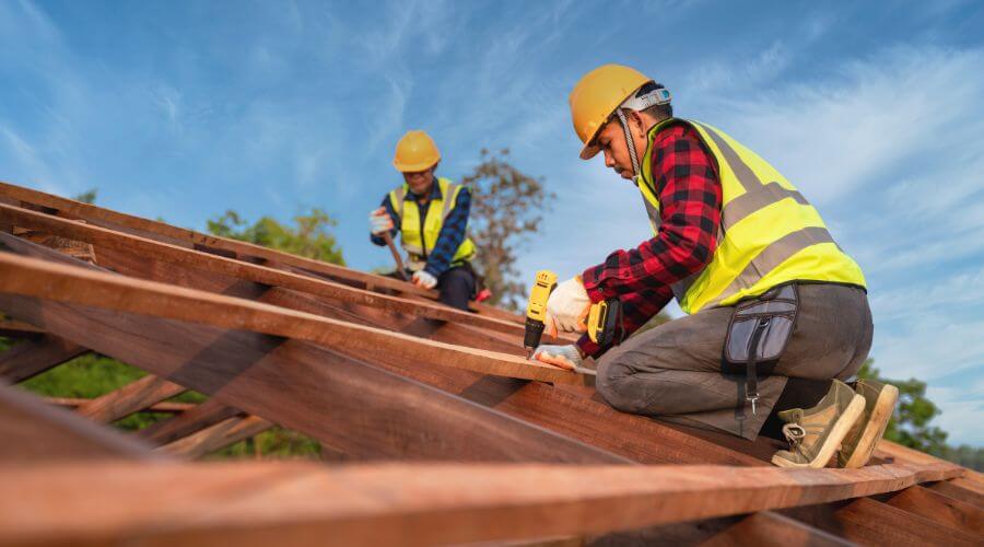 Professional gutter cleaning in North Middletown, KY